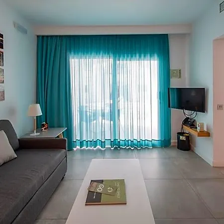 Apartment Guinate Club *