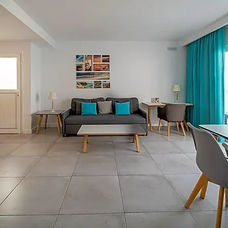 Apartment Guinate Club